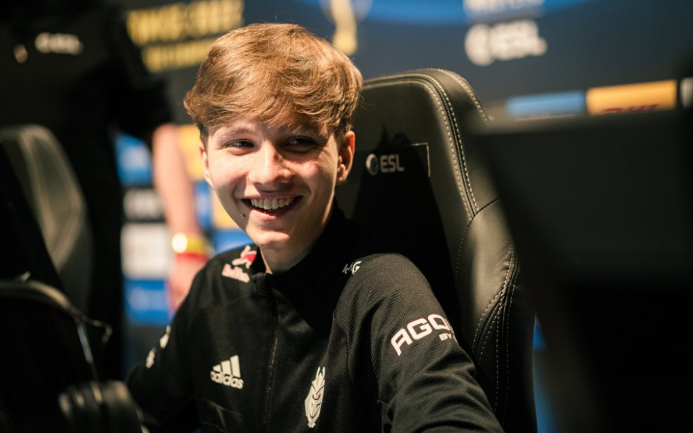 撼动的地位 撼动的地位