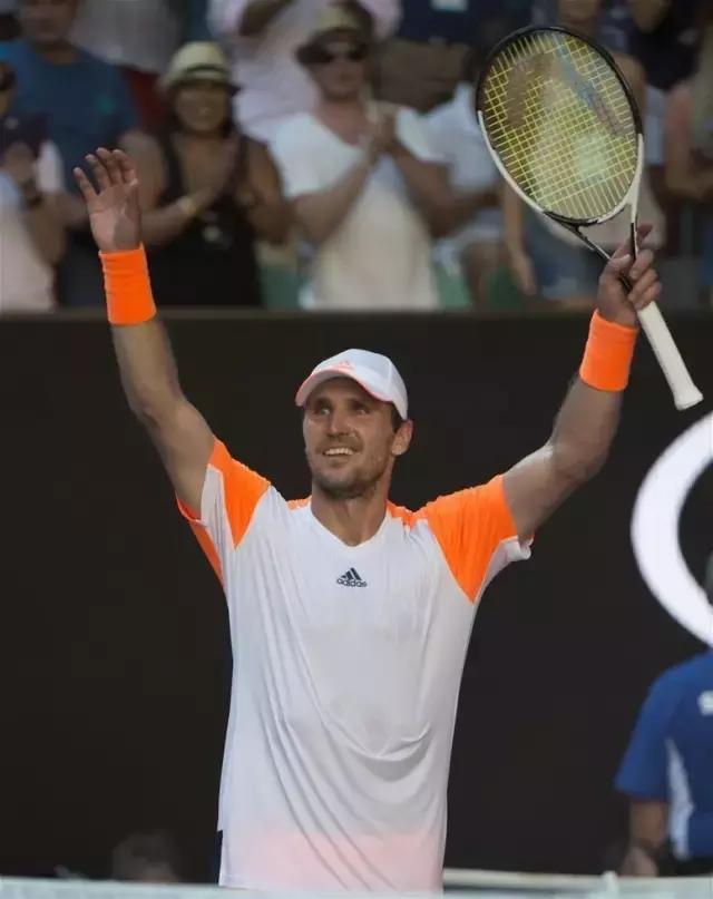 展現出令人 展現出令人