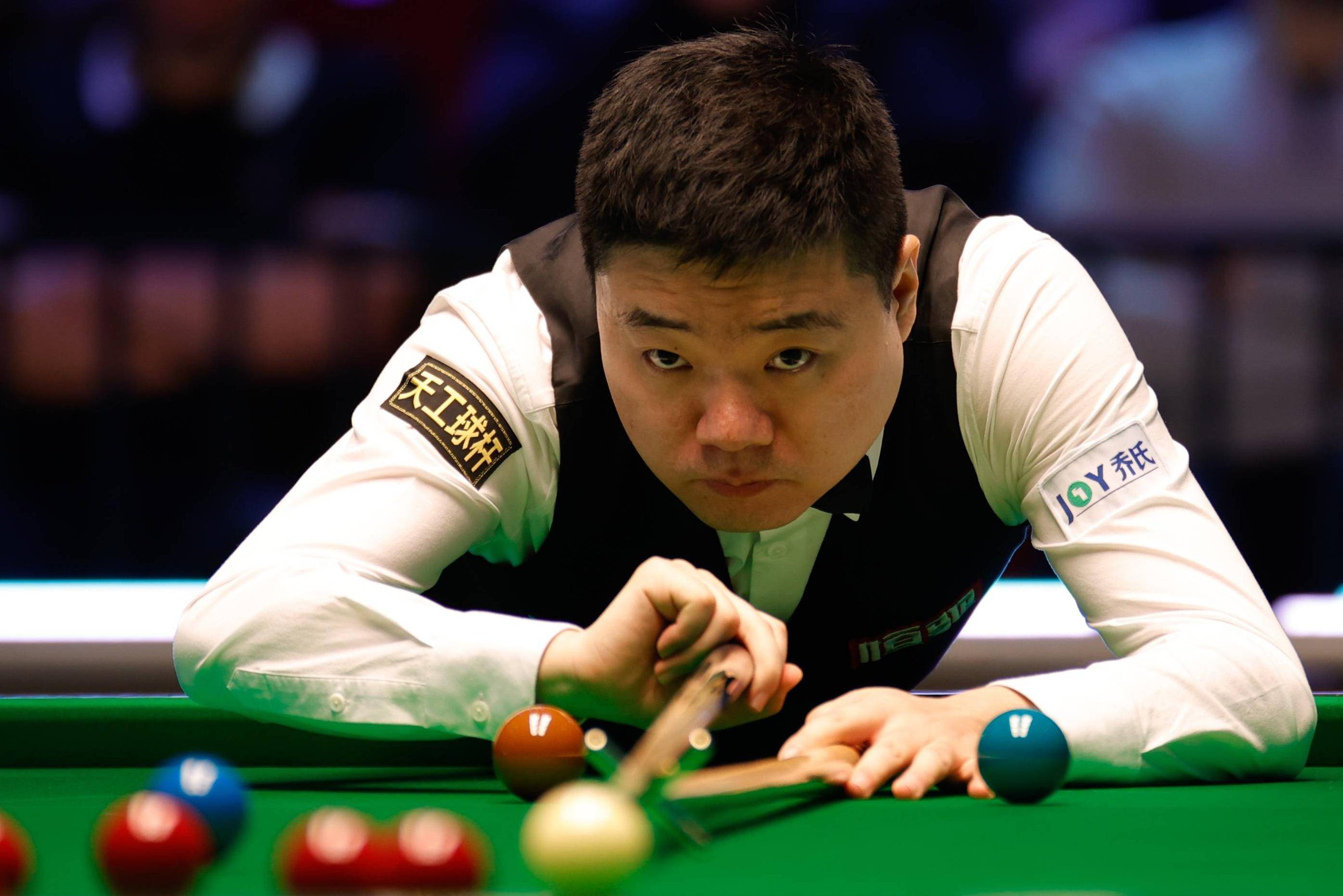 手云集于此 手云集于此