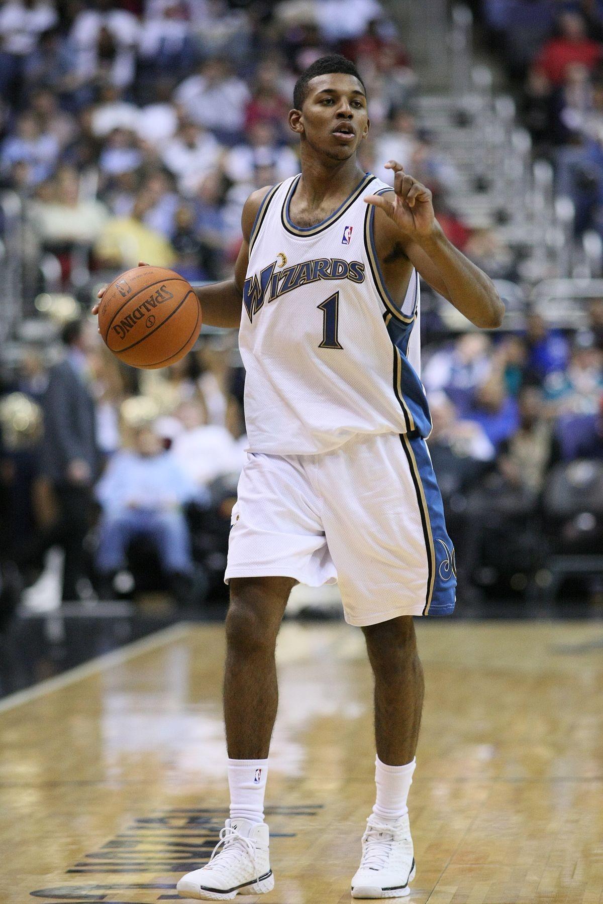 密切关注铃 密切关注铃