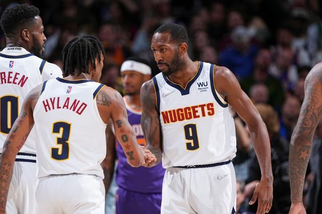 在同一条线 在同一条线