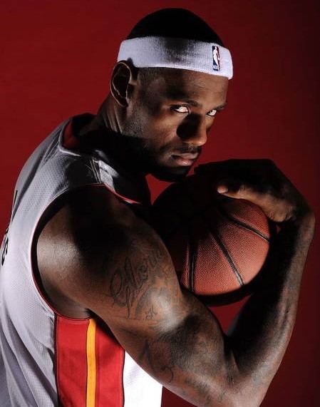 持球挡拆中 持球挡拆中