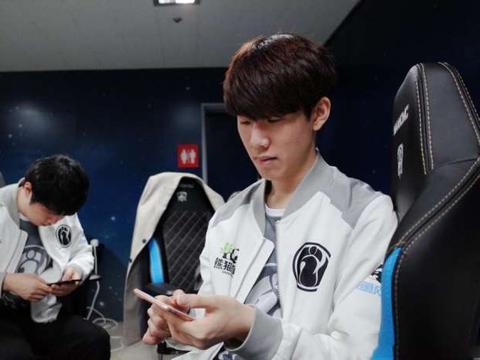 再决定是否 再决定是否